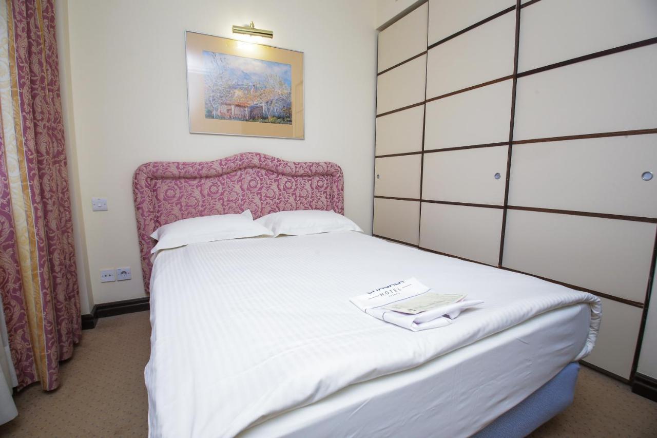Chagala Atyrau Hotel Εξωτερικό φωτογραφία