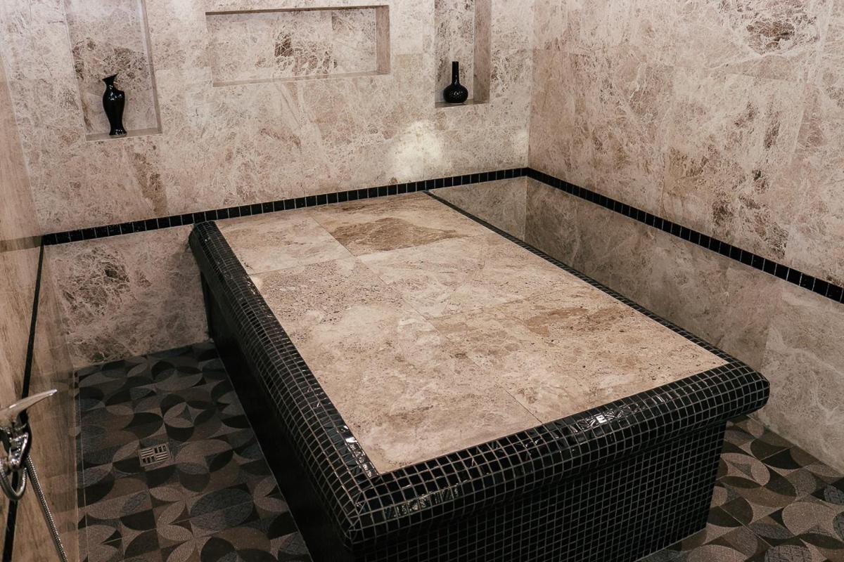 Chagala Atyrau Hotel Εξωτερικό φωτογραφία