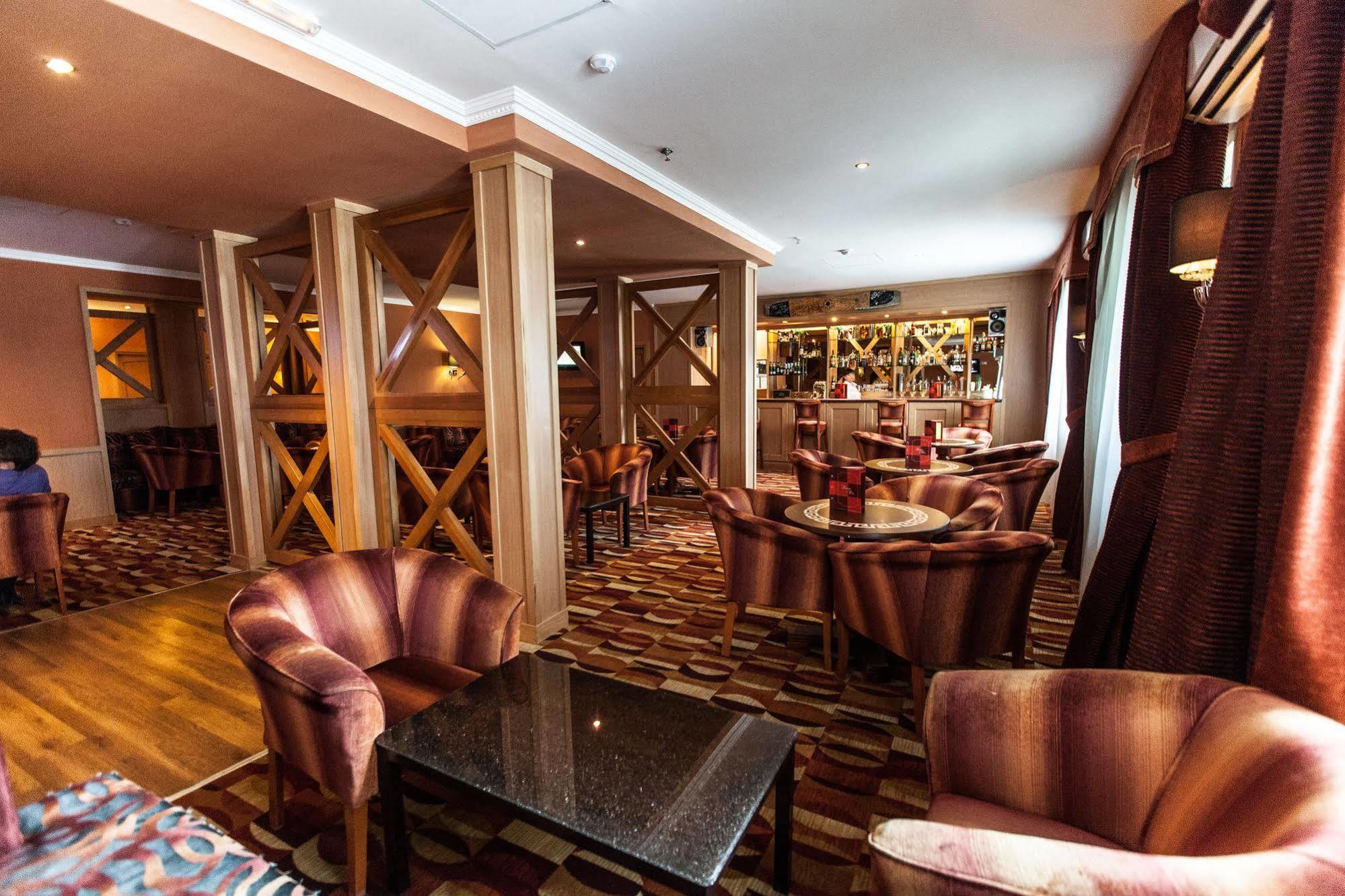 Chagala Atyrau Hotel Εξωτερικό φωτογραφία